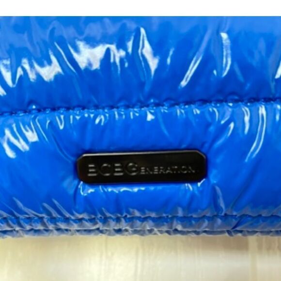 BCBG 2 IN 1 PUFFY ZIP TOP CROSSBODY SHOULDER BAG NWT INDIGO BLU - Picture 12 of 16